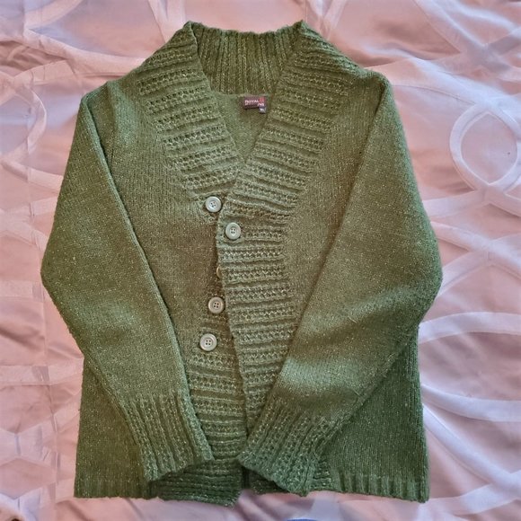 Royal Robbins Sweaters - Royal Robbins green button sweater